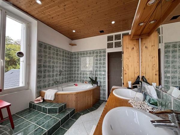 Maison à vendre à Tours dans l'Indre-et-Loire (37100), ref : 37037/396   
TOURS Nord