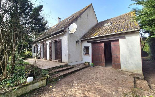 Maison à vendre    3 pièces •  Jouy-le-Châtel