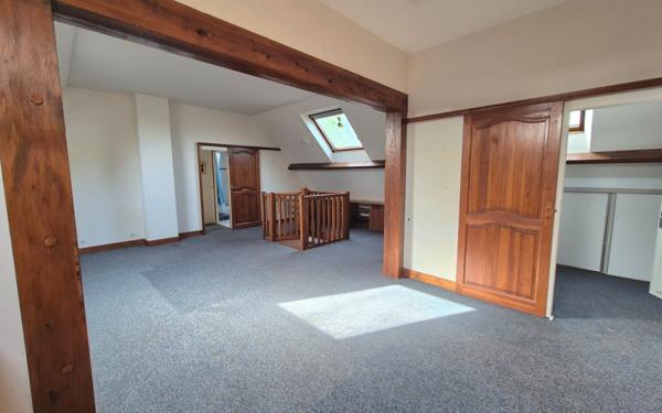 Maison à vendre    3 pièces •  Jouy-le-Châtel