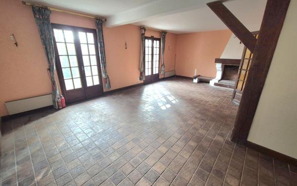 Maison à vendre    3 pièces •  Jouy-le-Châtel