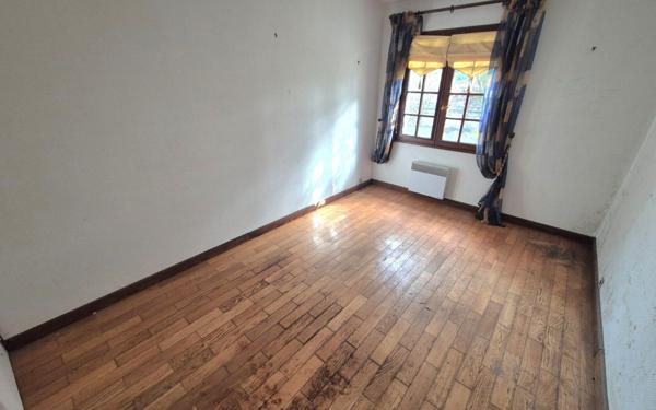 Maison à vendre    3 pièces •  Jouy-le-Châtel