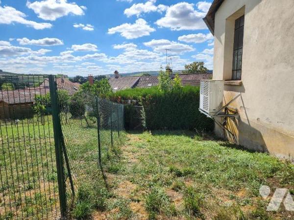 À vendre à Bligny, à seulement 15 minutes de Bar-sur-Aube, 25 minutes des lacs de la Forêt d'Or...