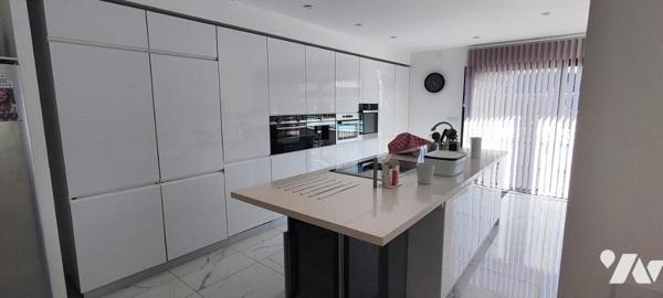 Maison à MONTREUIL-JUIGNE