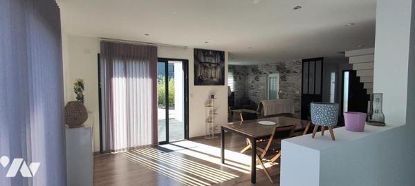 Maison à MONTREUIL-JUIGNE