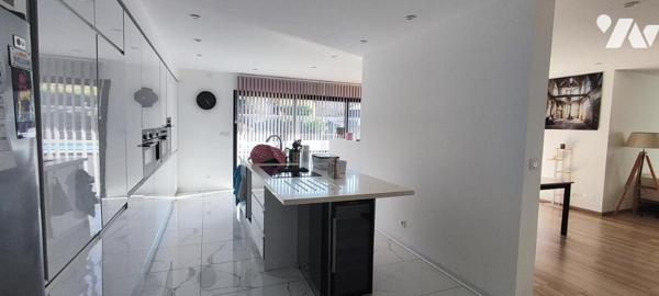 Maison à MONTREUIL-JUIGNE