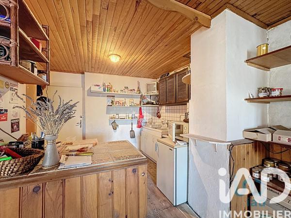 Immeuble à vendre 208 m² Fix-Saint-Geneys