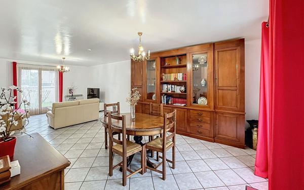 Maison à vendre    5 pièces • 120 m2 Roissy-en-Brie