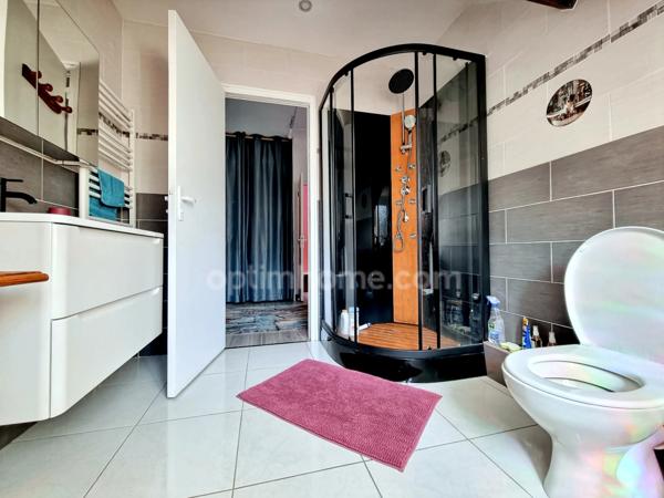 Immeuble 8 pièces 202 m² à vendre à TINCHEBRAY (61)