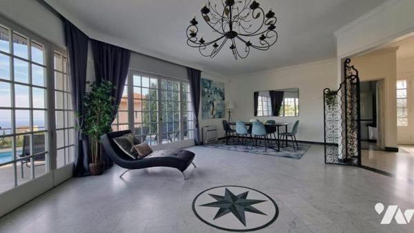 Fabron - Villa de 326 m² avec 6 chambres, piscine et vue mer !