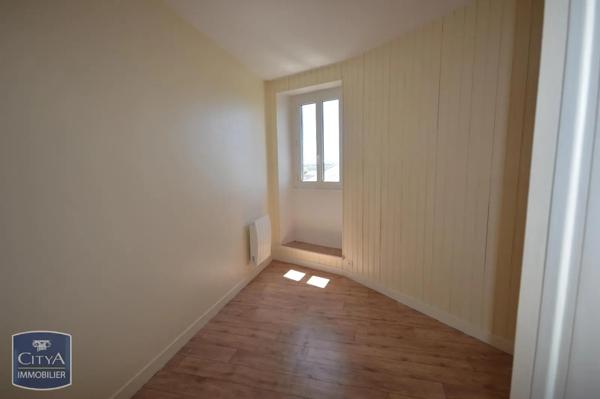 Appartement à louer 2 pièces 45m² Cholet (49300)