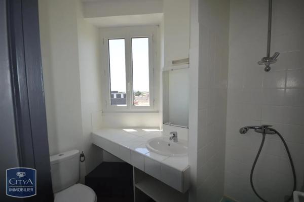 Appartement à louer 2 pièces 45m² Cholet (49300)