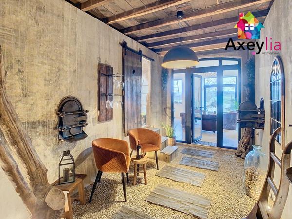 Perreux (42120) A VENDRE - PERREUX - PROPRIÉTÉ DE 3,3ha AVEC ANCIEN CUVAGE RÉNOVÉ, DÉPENDANCES, GRANGE AMÉNAGÉE ET PISCINE