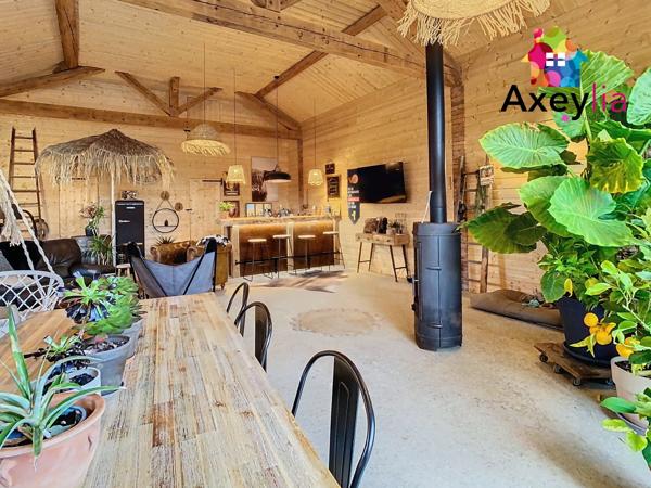 Perreux (42120) A VENDRE - PERREUX - PROPRIÉTÉ DE 3,3ha AVEC ANCIEN CUVAGE RÉNOVÉ, DÉPENDANCES, GRANGE AMÉNAGÉE ET PISCINE