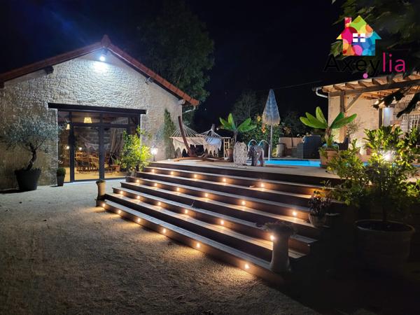 Perreux (42120) A VENDRE - PERREUX - PROPRIÉTÉ DE 3,3ha AVEC ANCIEN CUVAGE RÉNOVÉ, DÉPENDANCES, GRANGE AMÉNAGÉE ET PISCINE