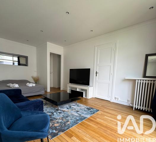 Location appartement 1 pièce 32 m² Paris 16
