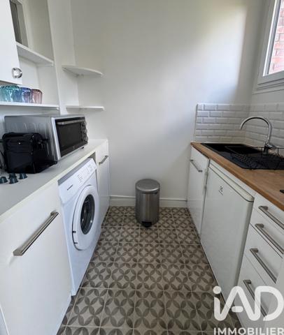 Location appartement 1 pièce 32 m² Paris 16