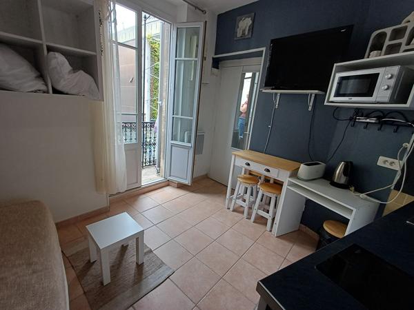 A loué STUDIO MEUBLE centre ville secteur les halles Thiers
