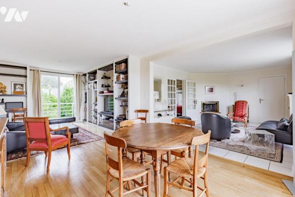 MAISON TRADITIONNELLE DE QUALITE BEAU JARDIN ARBORE