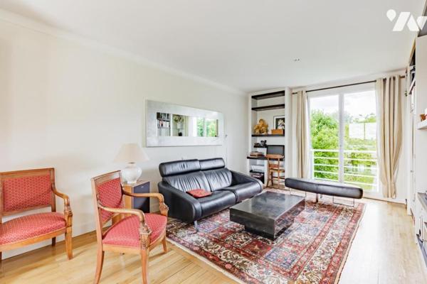 MAISON TRADITIONNELLE DE QUALITE BEAU JARDIN ARBORE