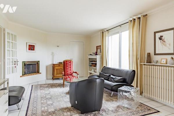 MAISON TRADITIONNELLE DE QUALITE BEAU JARDIN ARBORE