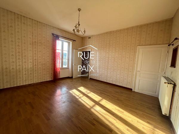 79200 PARTHENAY Maison Parthenay