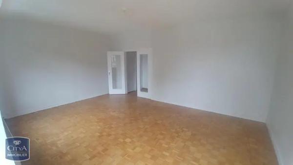 Appartement à louer 2 pièces 55.6m² Lille (59000)