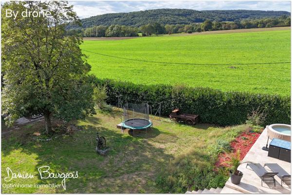 Maison individuelle avec appartement indépendant sur une parcelle de près de 1100 m2