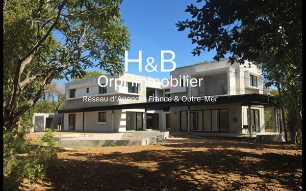 Maison à vendre    4 pièces •  Fort-de-France