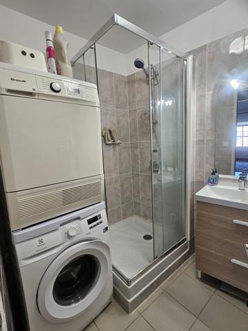 Camaret-sur-Aigues (84850) Camaret sur Aigues centre, T3 en duplex