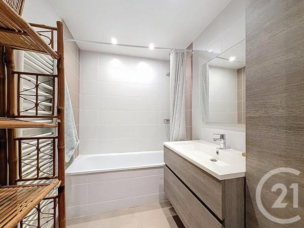 Appartement F3 à vendre  3 pièces - 74,16 m2 LE VESINET - 78