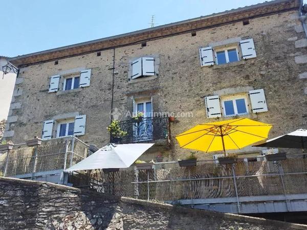 Vente                                                      Maison de village
                        
                     6 pièces                      152 m2                     à Boissezon