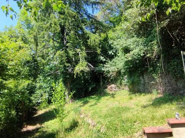 Vente                                                      Maison de village
                        
                     6 pièces                      152 m2                     à Boissezon