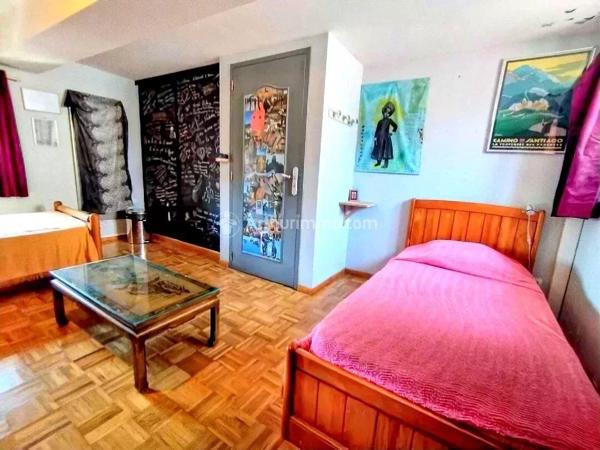 Vente                                                      Maison de village
                        
                     6 pièces                      152 m2                     à Boissezon