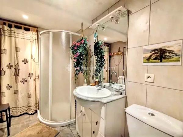 Vente                                                      Maison de village
                        
                     6 pièces                      152 m2                     à Boissezon