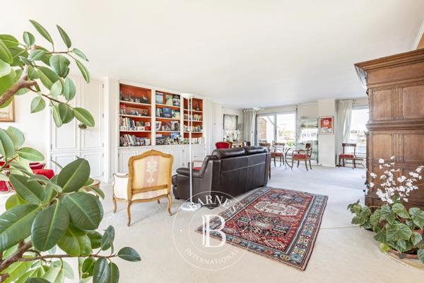 Paris 15ème, Appartement 4 Chambres -  181 m² à vendre