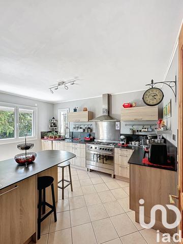 Maison à vendre 6 pièces 148 m² Grézieu-la-Varenne