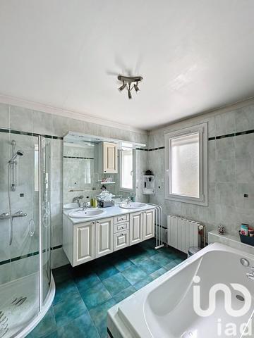 Maison à vendre 6 pièces 148 m² Grézieu-la-Varenne