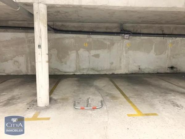 Parking à louer Tours (37000)