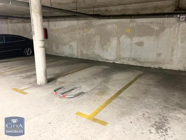 Parking à louer Tours (37000)