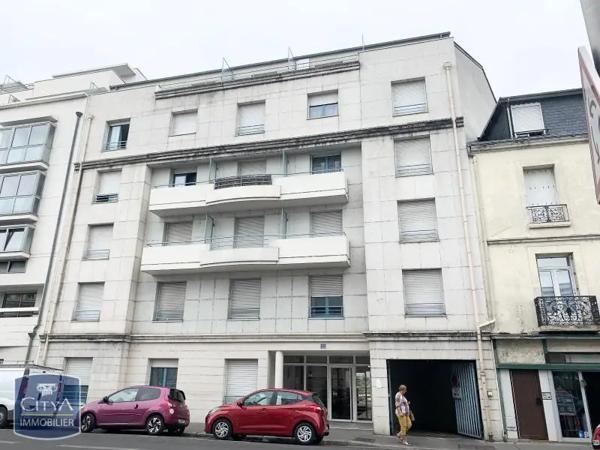 Parking à louer Tours (37000)