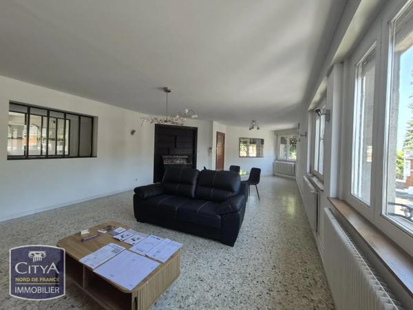 Appartement à louer 4 pièces 128.66m² Valenciennes (59300)