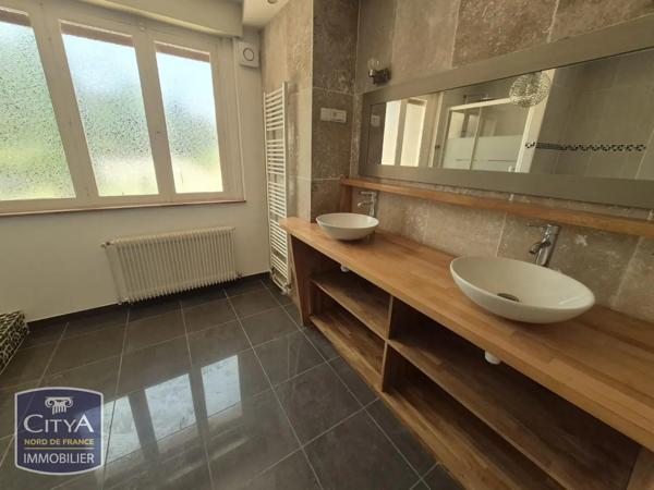 Appartement à louer 4 pièces 128.66m² Valenciennes (59300)
