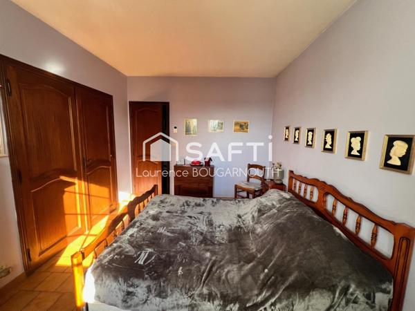 Maison provençale 5 pièces 151 m²- piscine, jardin