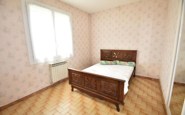 Immeuble à vendre    10 pièces •  Hagetmau