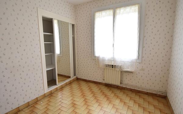 Immeuble à vendre    10 pièces •  Hagetmau