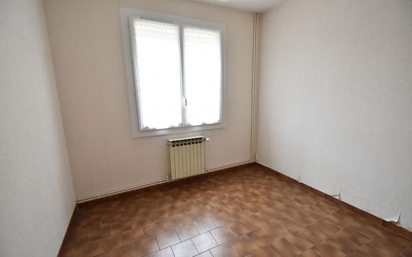 Immeuble à vendre    10 pièces •  Hagetmau