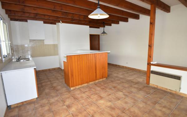 Immeuble à vendre    10 pièces •  Hagetmau