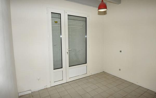 Immeuble à vendre    10 pièces •  Hagetmau