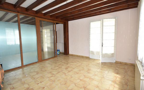 Immeuble à vendre    10 pièces •  Hagetmau