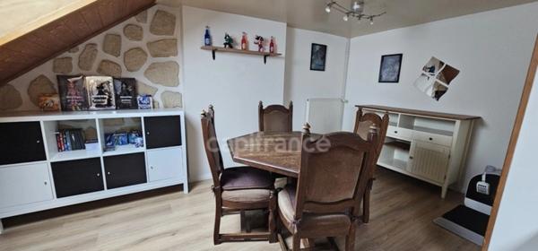 À vendre – Duplex rénové – Centre-ville d’Arbois (39600)
